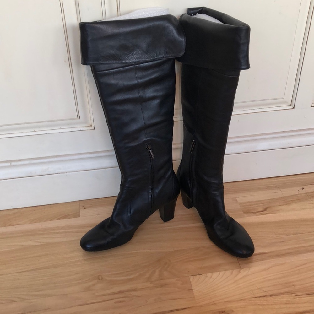 Bandolino women’s black leather boots. Great condition. Only wore two times